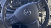 Volant Opel Vivaro – intérieur d’un véhicule utilitaire d'occasion à Perpignan / voiture occasion Perpignan