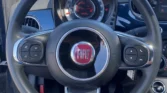 Fiat 500 bleu volant